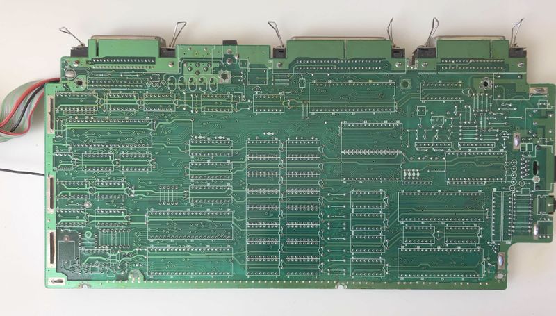 File:CPC6128 MC0016A PCB Bottom Noel Llopis.jpg